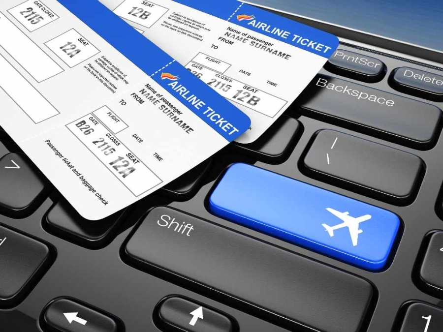Booking вече предлага и самолетни билети в България 